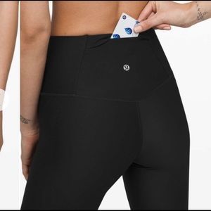 Lululemon mapped out high rise 28” leggings